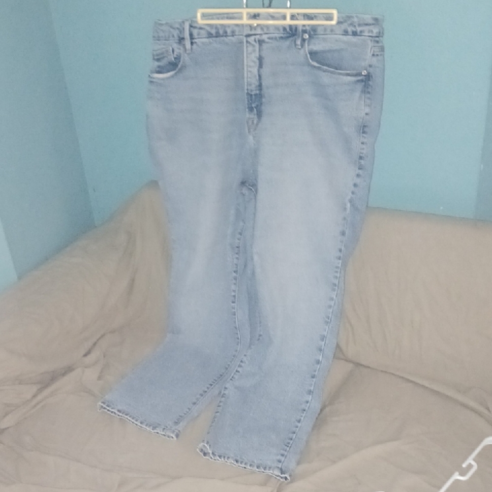 Good American Classic Blue Straight Leg Jeans